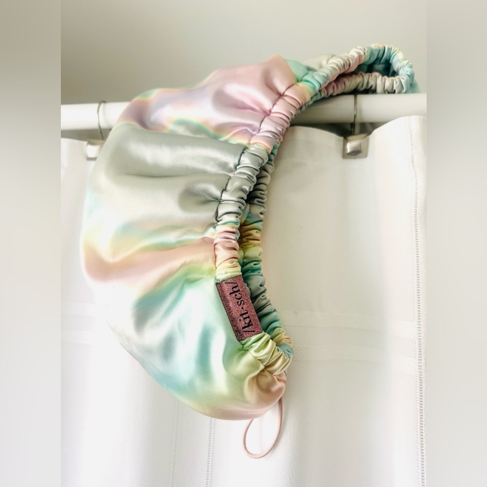 Kit-sch Pastel Iridescent Satin Hair Bonnet with Rose Gold Toggle, NWOT